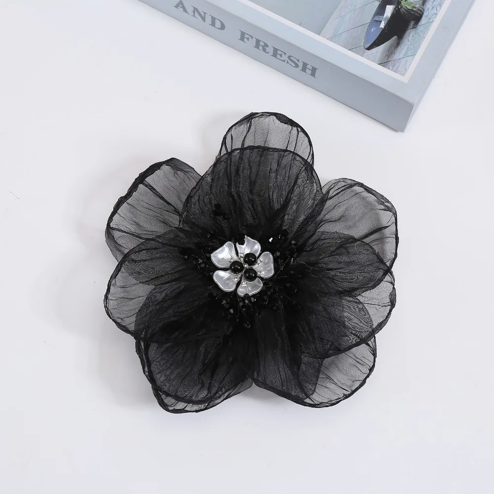 20cm Perlen-Stoff Kamelie Blumenbrosche für Damen Handgefertigte Anstecknadeln Elegantes Kleidungszubehör Hochzeit Party Schmuck – Detail 5