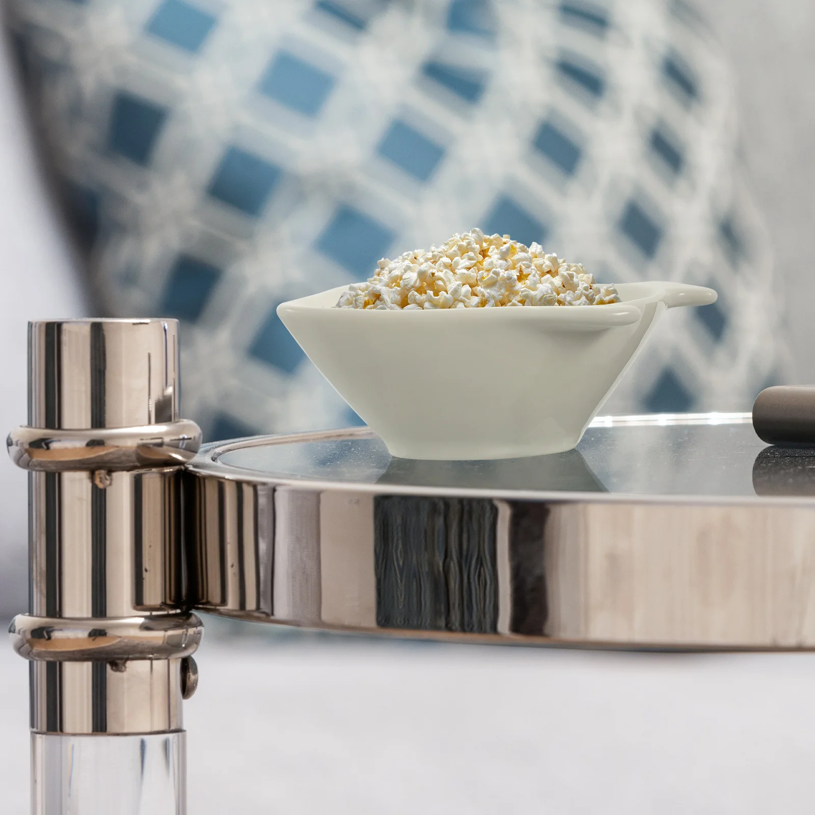 

6Pcs Fish Form Ceramic Sauce Plates Compact Multi-Functional Dipping Bowls for Dining Snack Serving Small Ceramic Bowls