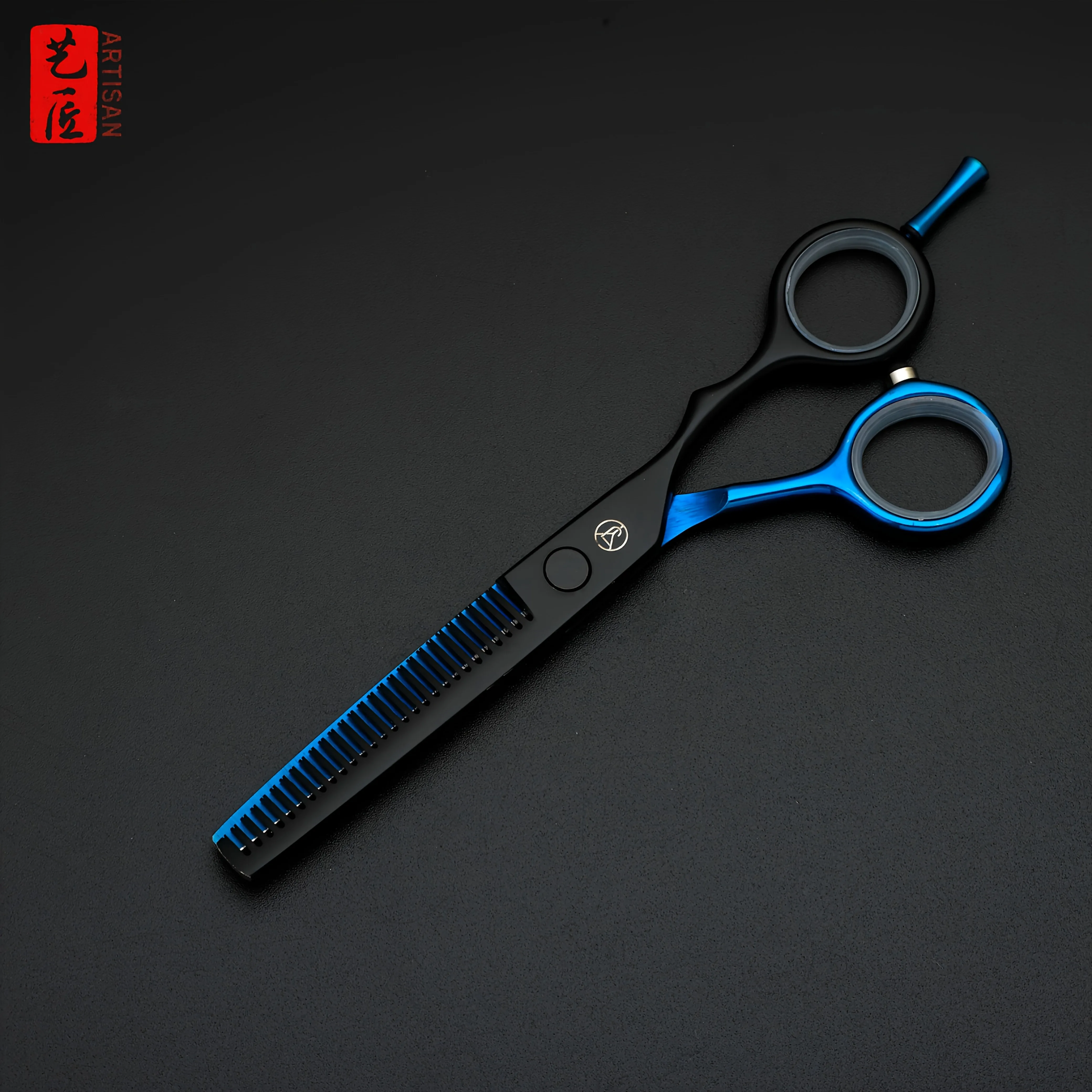 Der 6-Zoll-Griff mit den schwarzen und blauen Doppelklingen ist ergonomisch gestaltet für mehr Komfort und einfache Handhabung, wodurch er sich für – Detail 8
