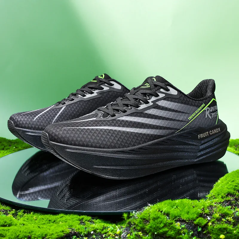 AJHLMen's breathable carbon plate running shoes women's soft soled mesh sports shoes outdoor lightweight running shoes versatile