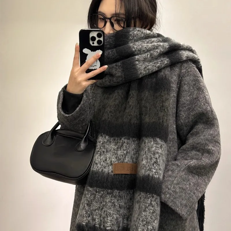 

Шарф для женщин, зимний мохеровый шарф в горизонтальную полоску, корейская версия, универсальный студенческий высококачественный утолщенный теплый шарф на шею, новый стиль