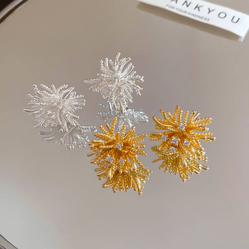 18k Gold Plated Flower Stud Earrings for Women Dedicate Silvery Zircon Earring High-end Copper Nail Earring Party Jewelry W1