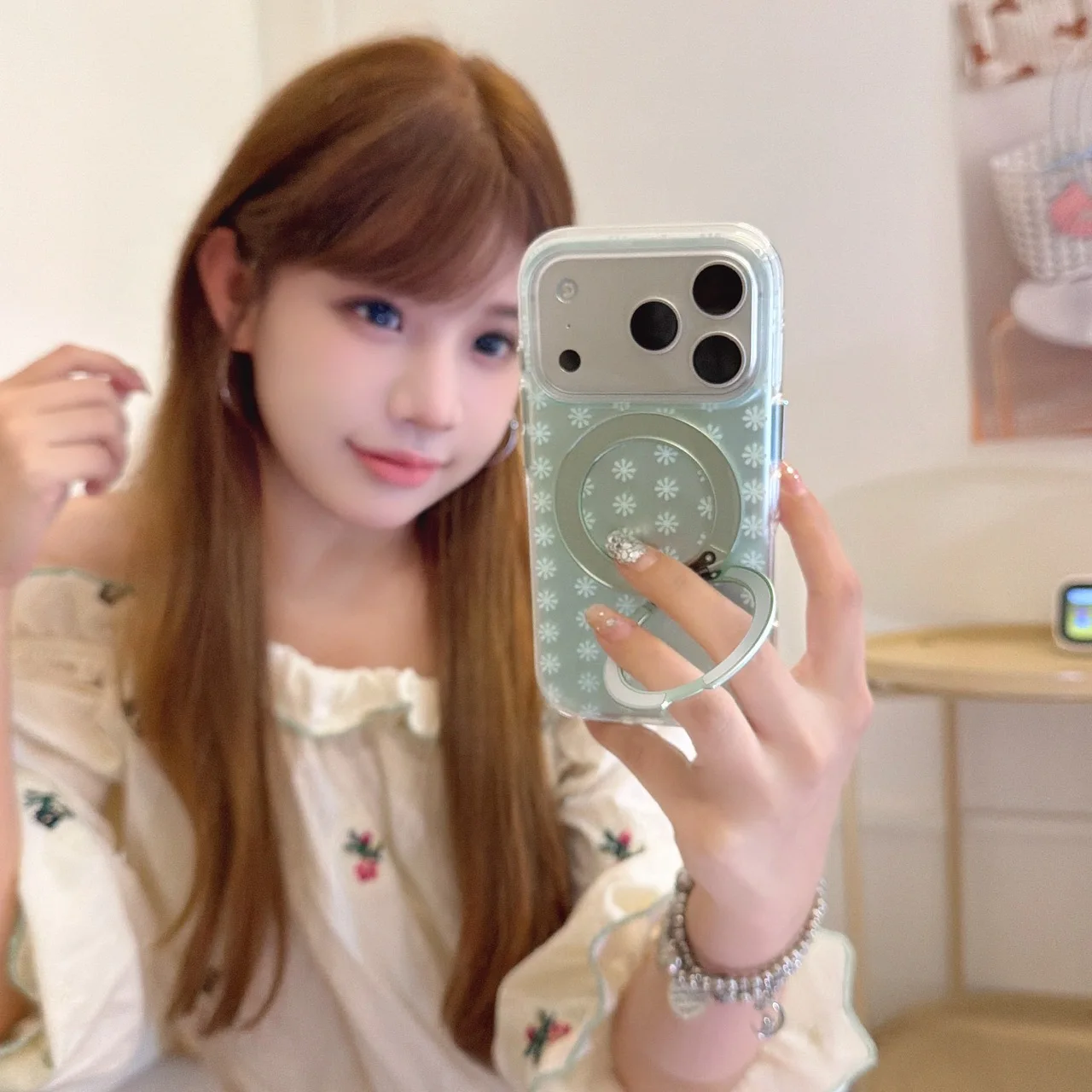 

Round-Edge Airbag Double-Sided IMD Green Flower Integrated Stand Phone Case for iphone 17 Promax 16 15 Back Cover Gift