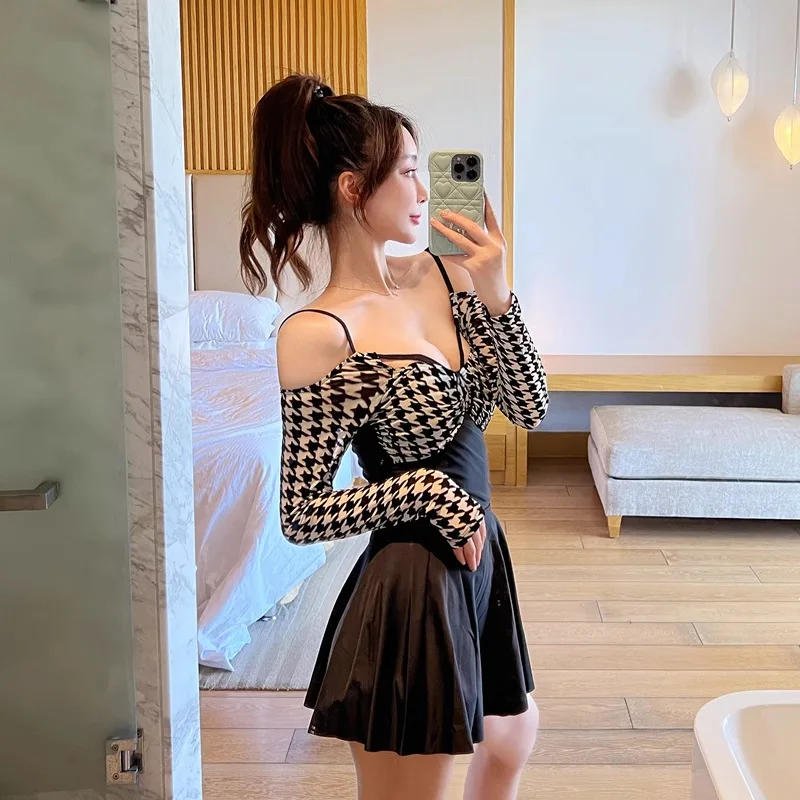 Vestido de una pieza para mujer, puro, adelgazante y de gama alta, a cuadros, de manga larga, para reunión en la playa