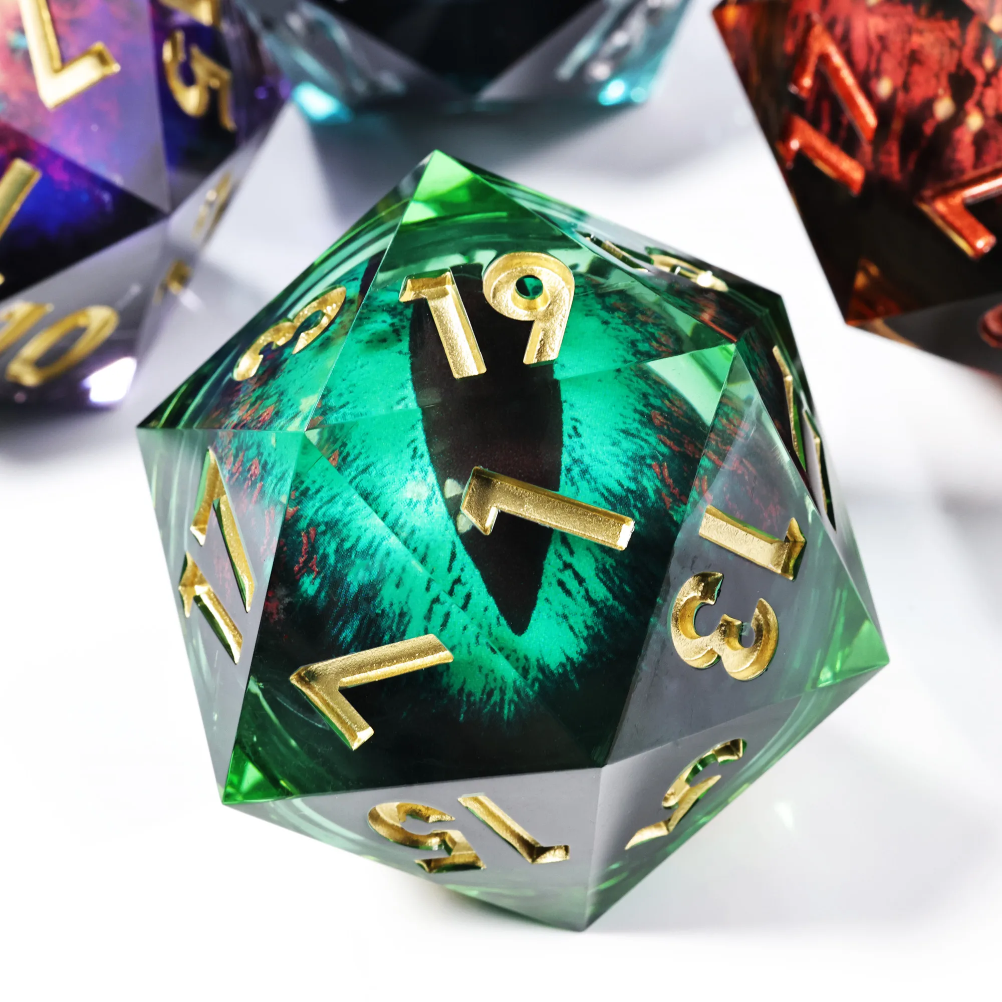 

Мини-Планета 50 мм D20 кости Dragon Eye DND D20 кости с острыми краями для TRPG полиэдрической смолы 20-сторонние большие кости настольная игра