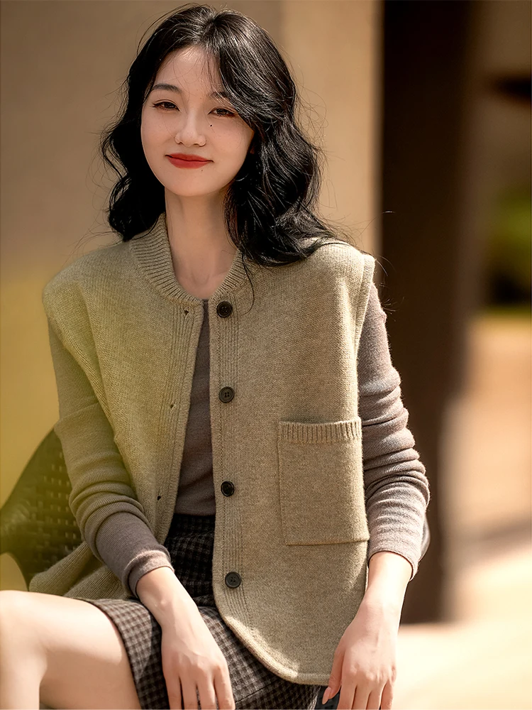 

Мягкий теплый классический черный шерстяной вязаный жилет Camere, осенне-зимний многослойный инструмент, легкая броня OL Sle, круглый, но...