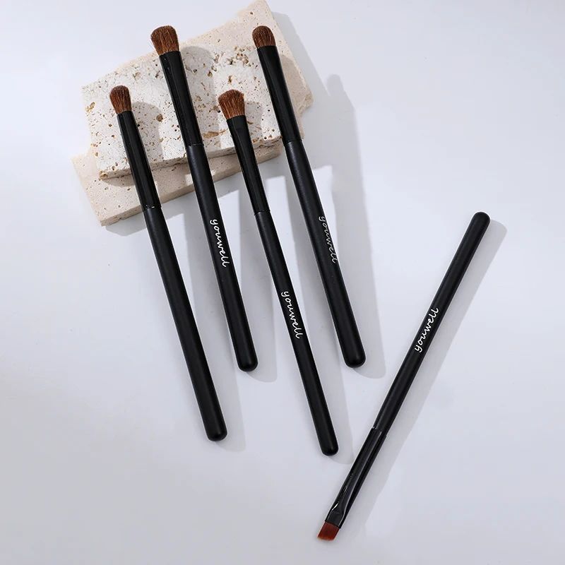 Essential Eye Brush Collection. For Detailed & Natural Eye Makeup. A Must - Have For Beauty Lovers.