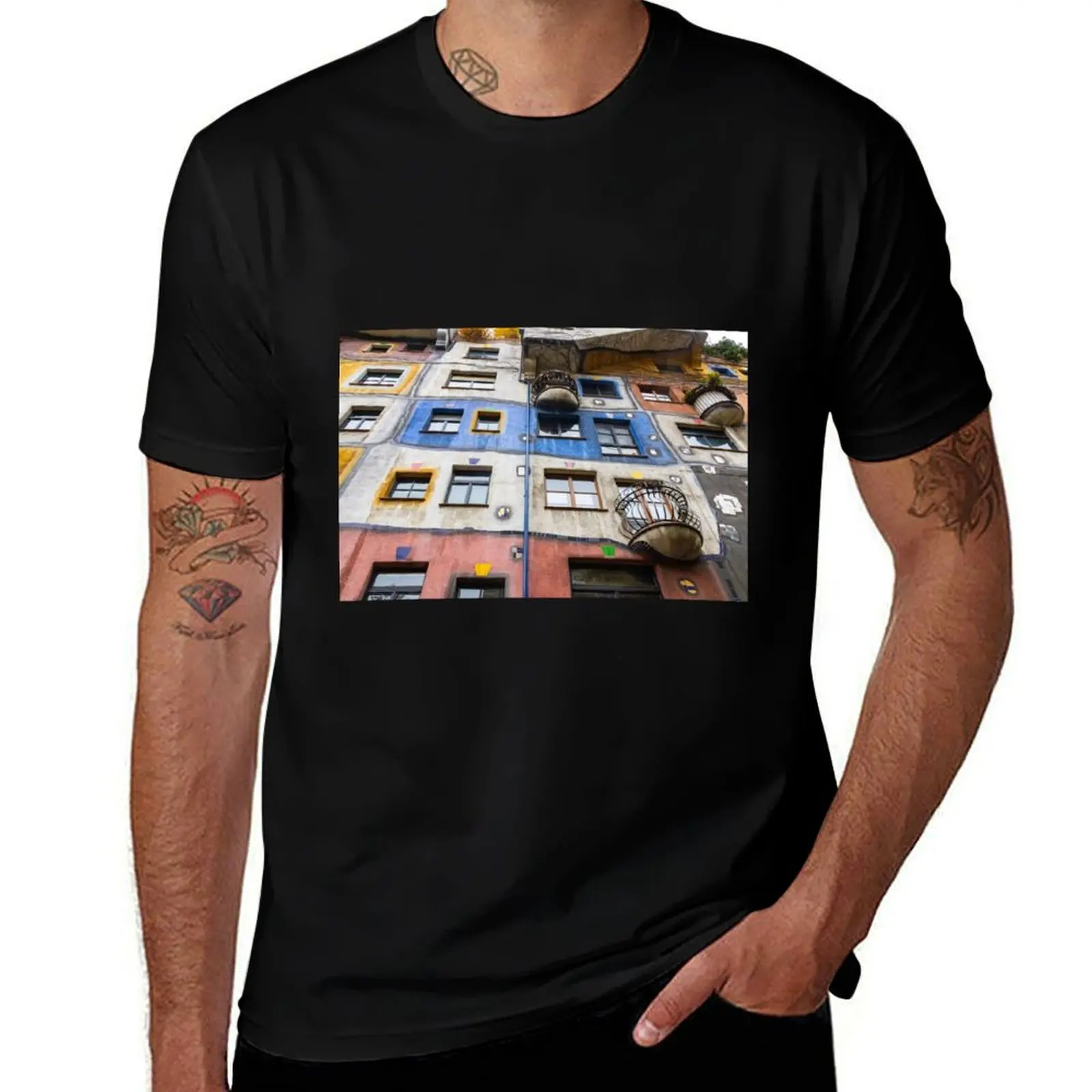 Hundertwasser house in Vienna T-Shirt Simple Line Art Print Tee T-Shirt
