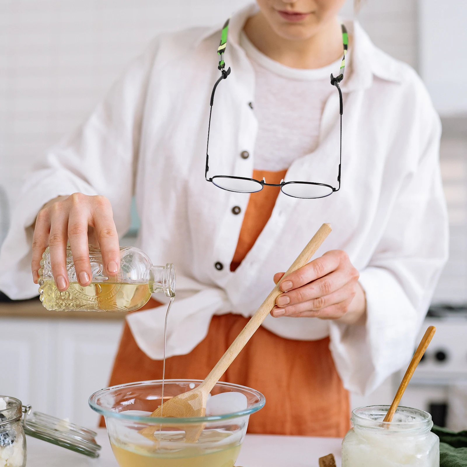 

4Pcs Anti-Lost Eyeglass Holder Strap Adjustable Sunglasses Rope Sturdy Polyester Material for Daily Use and Travel