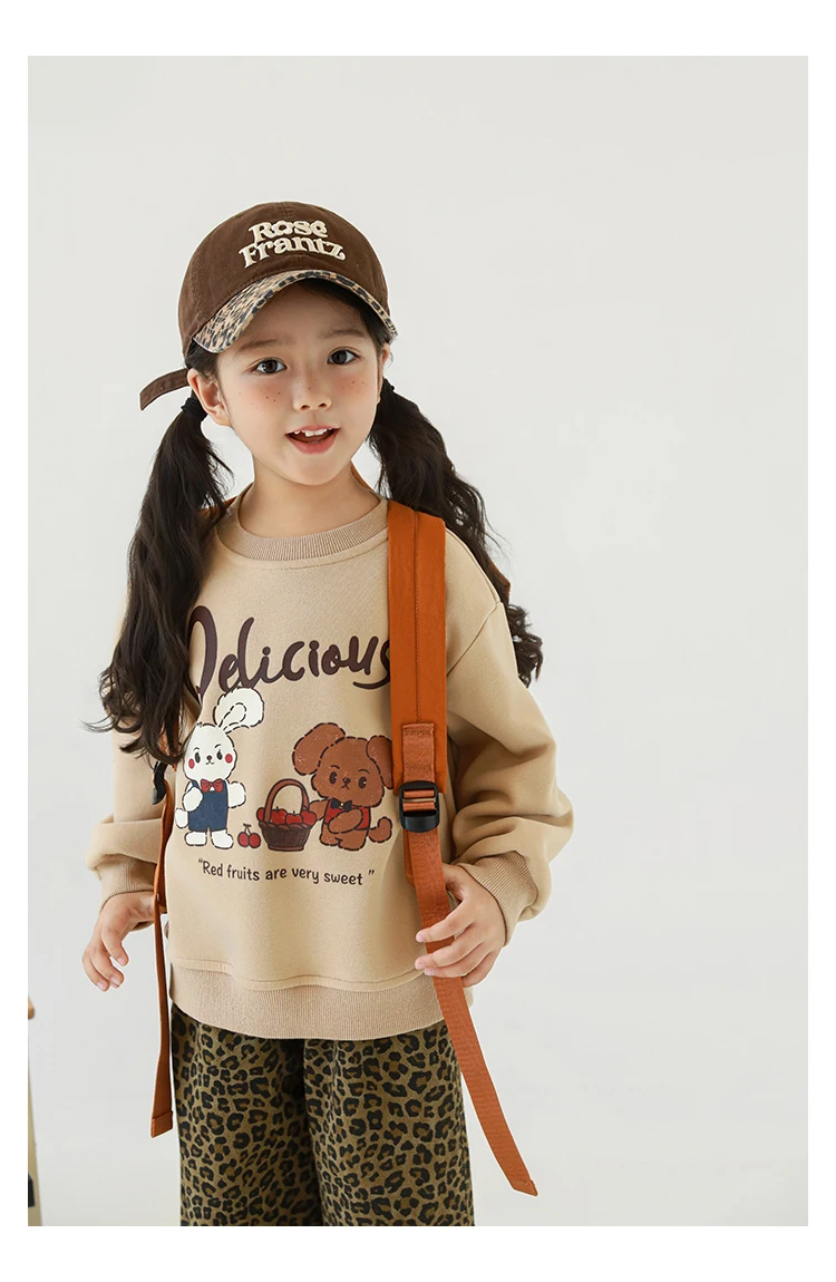 سترة شتوية بقلنسوة كبيرة الحجم للفتيات لعام 2025 بلوفر شتوي مبطن بطباعة جرافيك ملابس لعب دافئة لعمر 1 إلى 7 سنوات #6