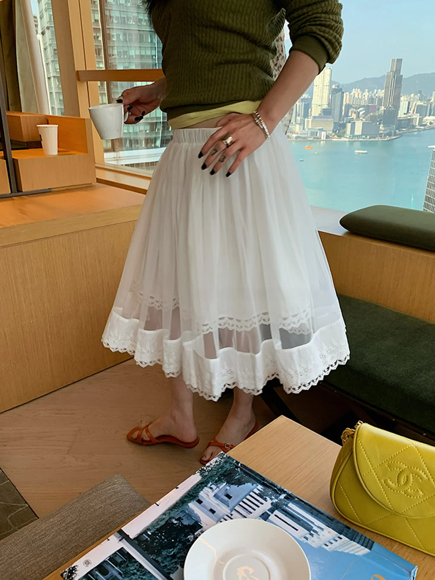

Повседневная белая кружевная юбка А-силуэта миди для женщин, весна-лето, новый стиль, струящаяся юбка средней длины с высокой талией, другие материалы