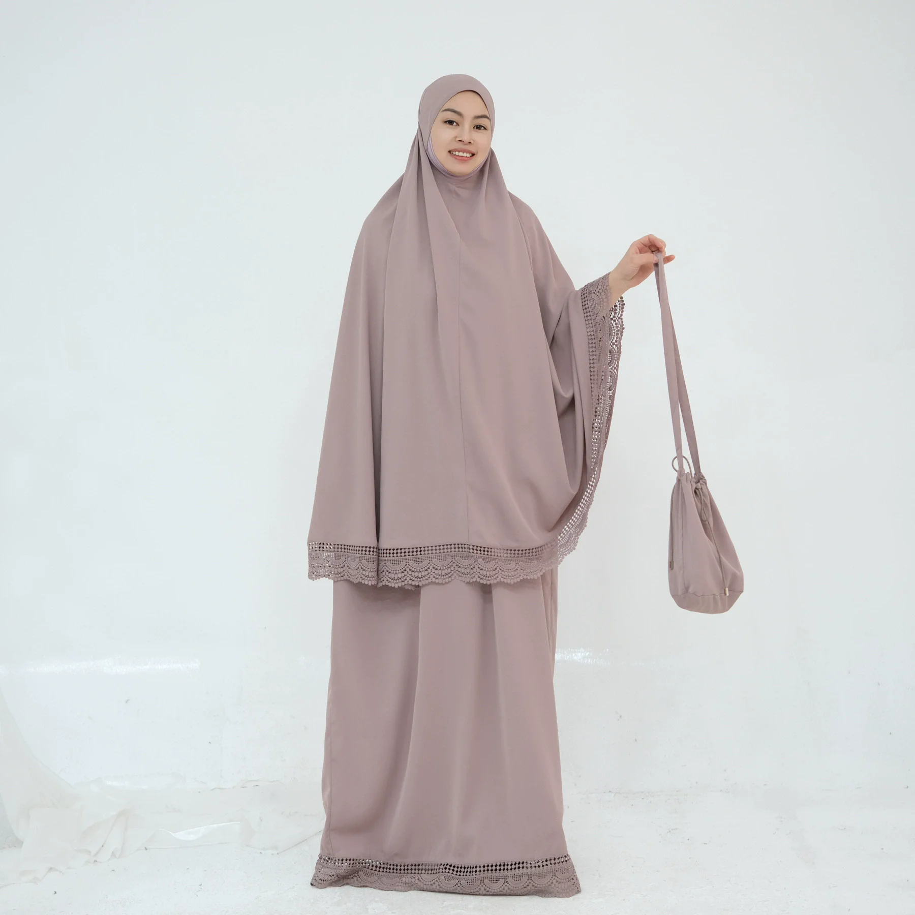 Naher Osten Ramadan Marokko Dubai Saudi Turkiye Neue muslimische Luxusmode Spitze 4-teiliges Gebetsset Kleid