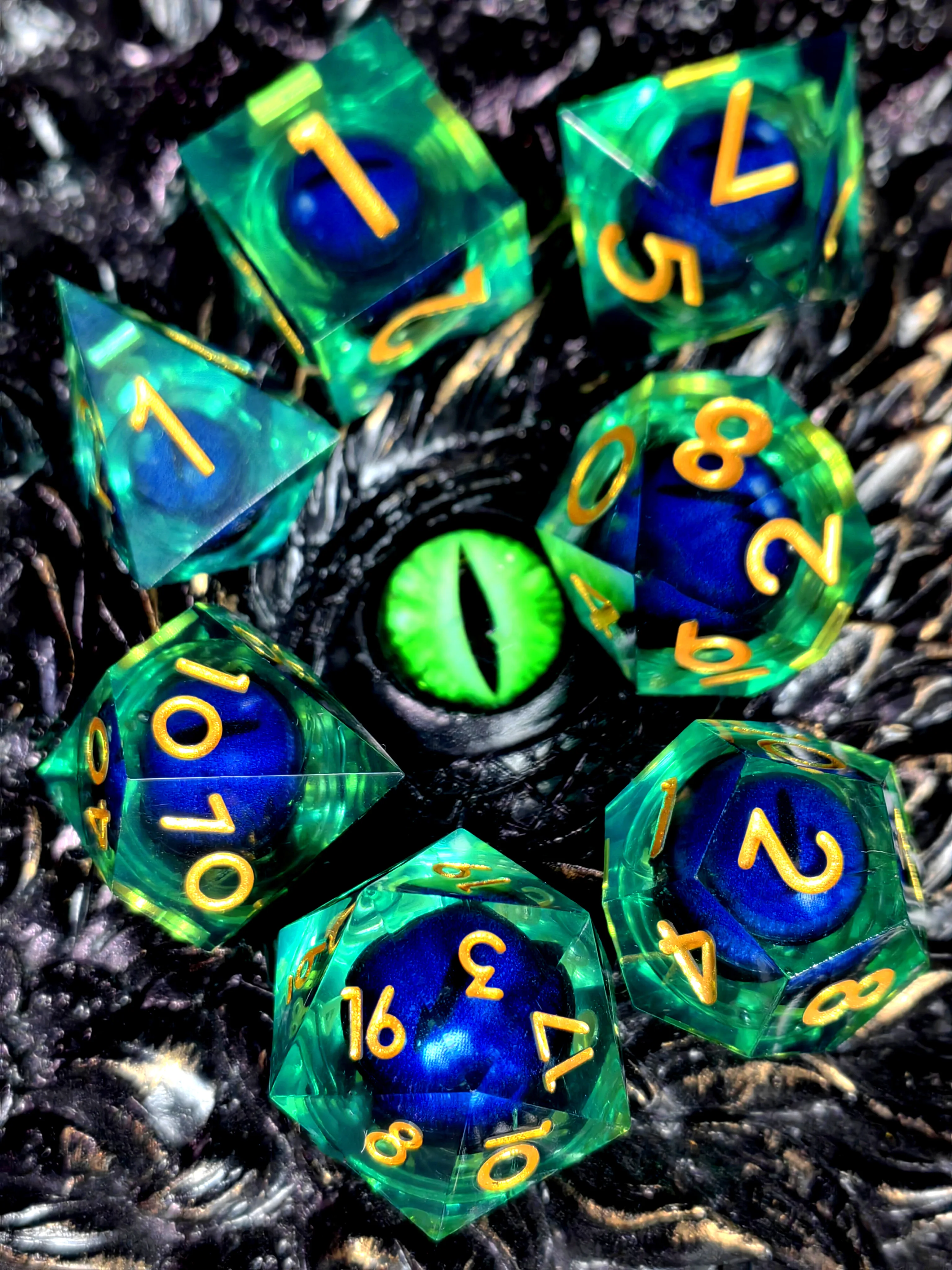 

DnD Dice Set - Resin Polyhedral Dice with Spinning Dragon Eye Core, Transparent Gold Lettering for RPG and Board Games