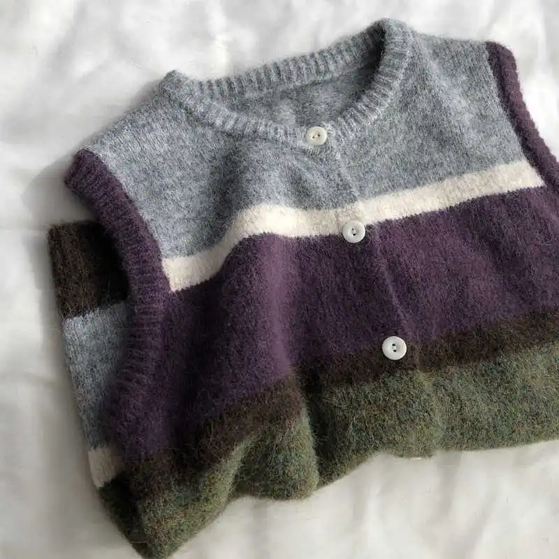 

Retro Contrasting Striped Vest For Women In Spring And Autumn, Versatile Layering Style, Fashionable Knitted Cardigan Vest