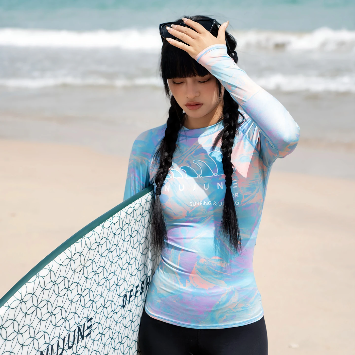 Nu-June Camicie da surf Manica lunga Donna UPF50 + Rash Guard Costumi da bagno Traspirante Slim Fit Costume da bagno ad asciugatura rapida Set di abbigliamento da spiaggia