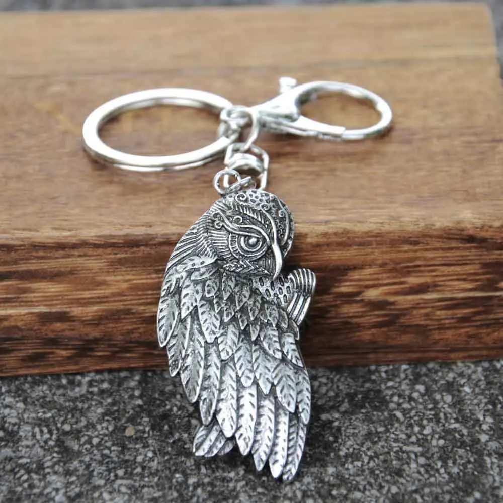 

Nostalgia Creative Owl Keychain Animal Bird Metal Key Ring For Car Bag Souvenir Gift