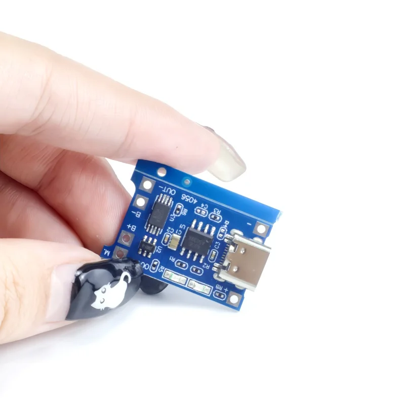 แผงวงจรชาร์จแบตเตอรี่ลิเธียม 18650 10 ชิ้น 5V 1A รุ่น TP4056 พร้อมพอร์ตชาร์จ Micro USB Type C และระบบป้องกัน