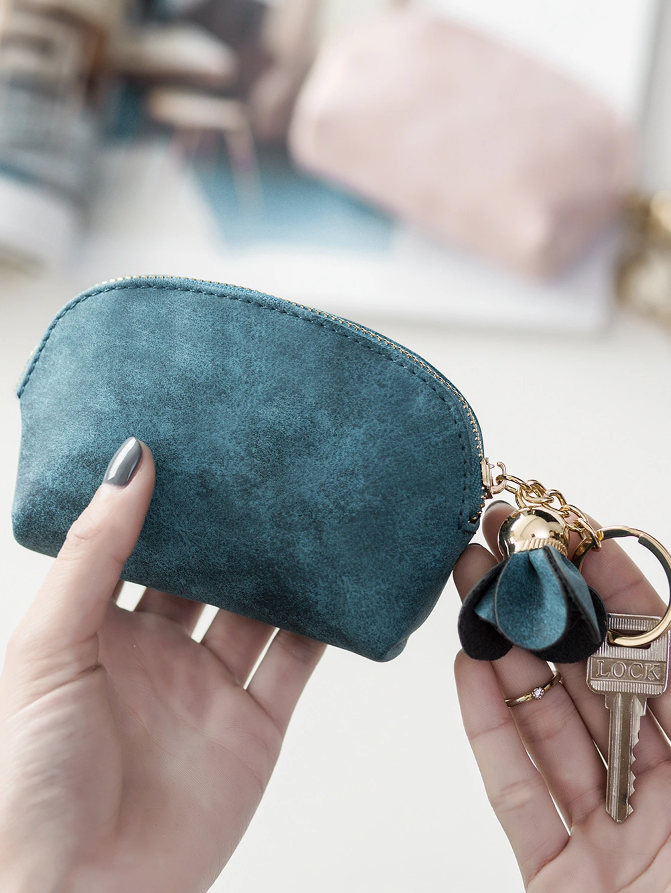 Minimalist Fashionable Women's Short Card Bag Cute Mini PU Leather Zero Wallet Compact Portable Multifunctional Key Storage Bag