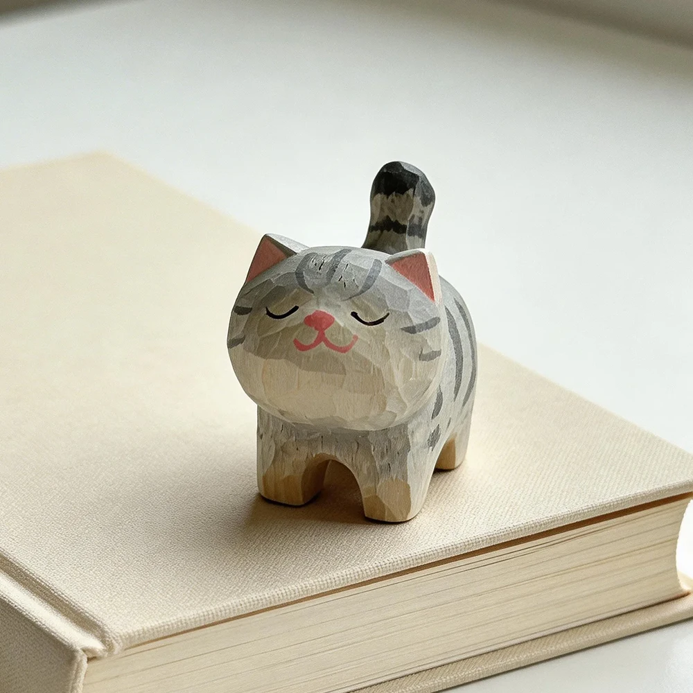 Cute Golden gradient Cat Figurine Decorative Wooden Ornament Miniature Kitten Home Bedroom Office Desk Decoration Gift Statue