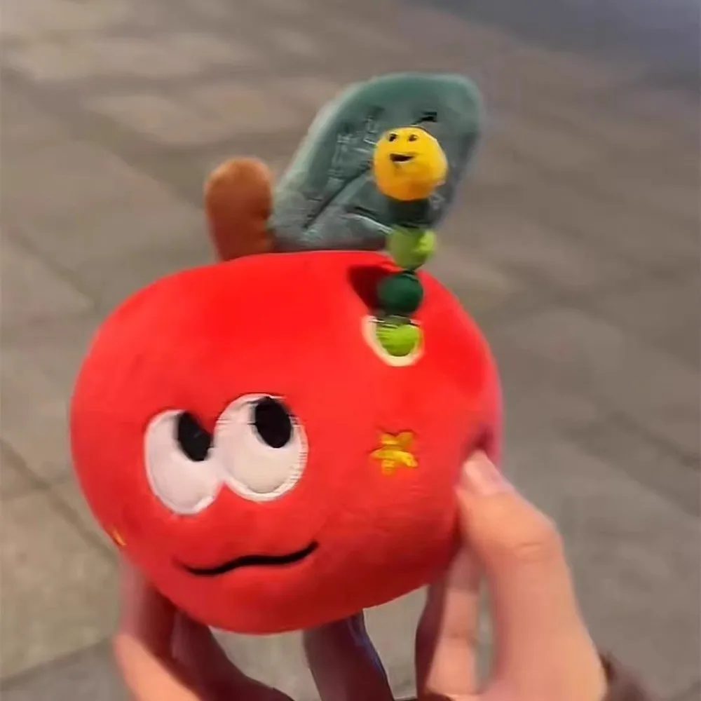 كارتون أفخم الفاكهة دمية لطيف أحمر مفاجأة تخزين المجوهرات دمية رقيق رومانسية على ظهره قلادة اقتراح اعتراف