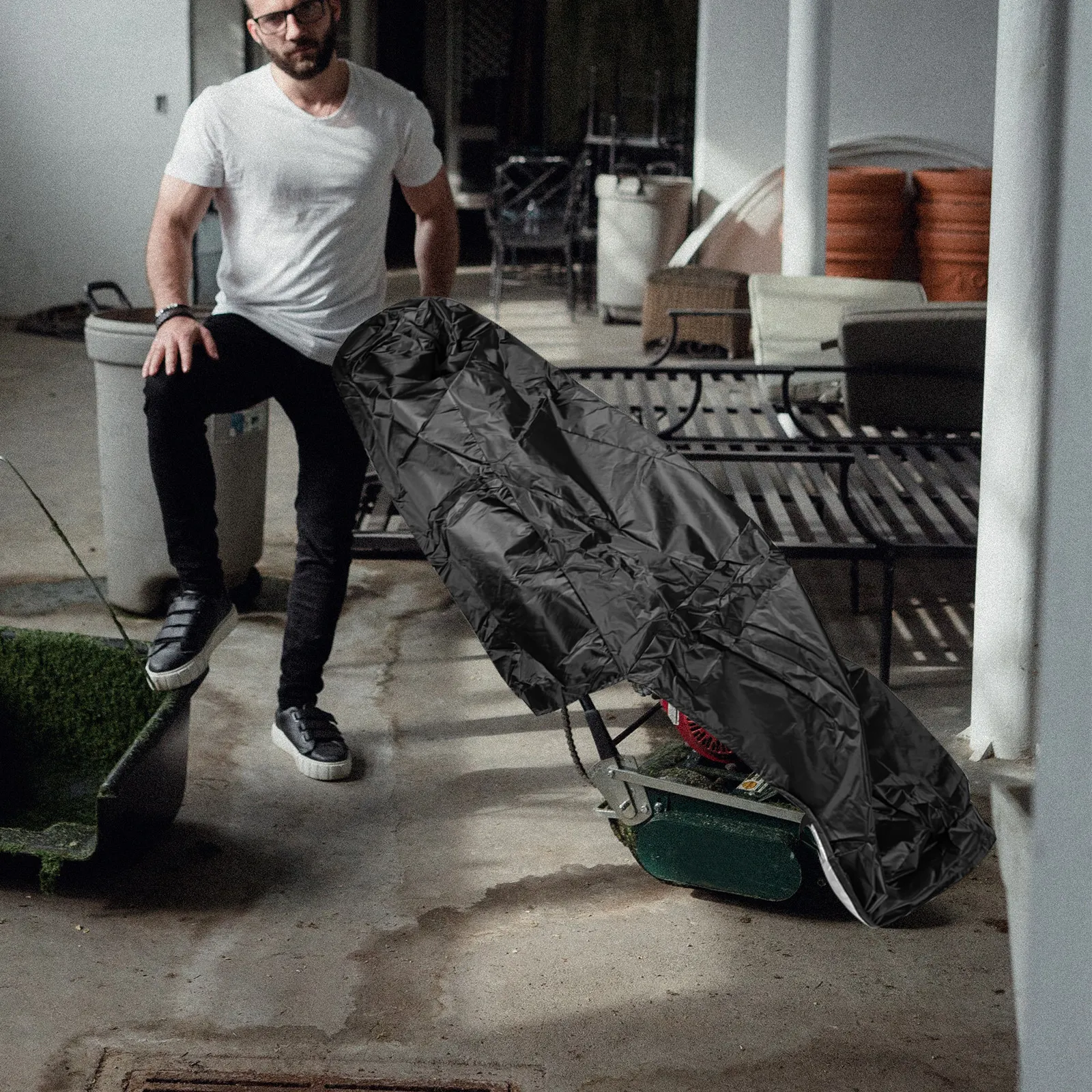 غطاء جزازة العشب المقاوم للماء - مراجعة Outdoor Furniture Protector وسعره