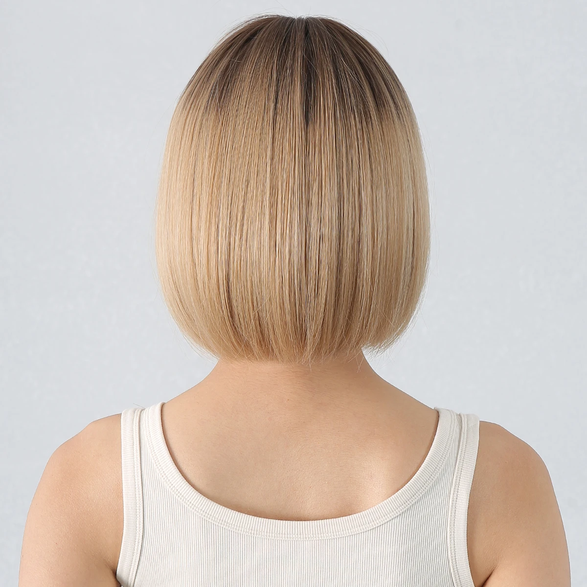 Short Straight Women Wig with Bangs Light Brown Cosplay Natural Looking Synthetic Wigs for Korean Daily Date Hair Heat Resistant