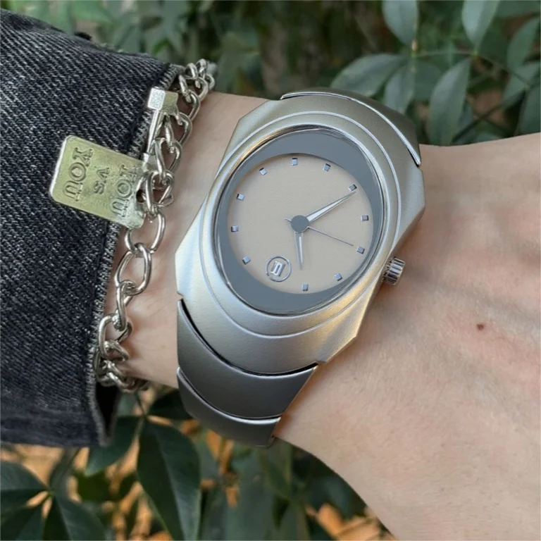 Y2k Quartz Watch Mens Special Blade Creative design Devil God Eye Alien Special Shape Fashion Unique Steel Men Watch AAA Clock
