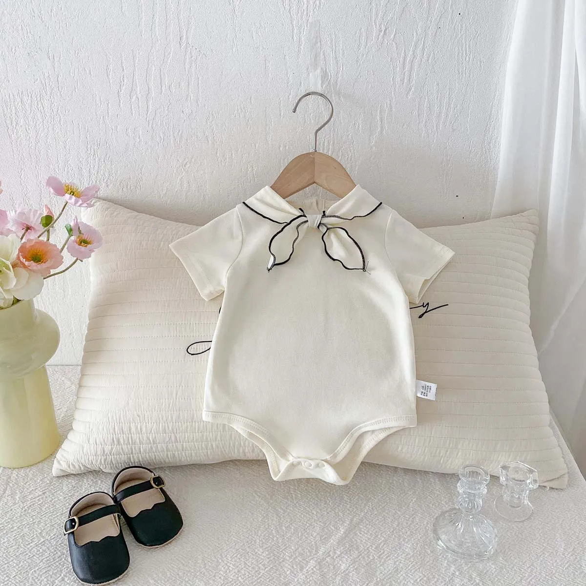 Summer Baby Clothes, Female Baby Bow Scarf, Fart Romper Shirt, Short Sleeved Baby Solid Color Triangle Crawling
