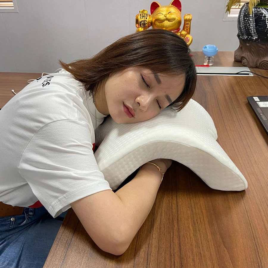 Memory Foam Arm Tunnel Pillow for Side Sleepers, Hollow Cuddle Pillow, Arm Pressure Relief Neck Shoulder Support for Bed Nap