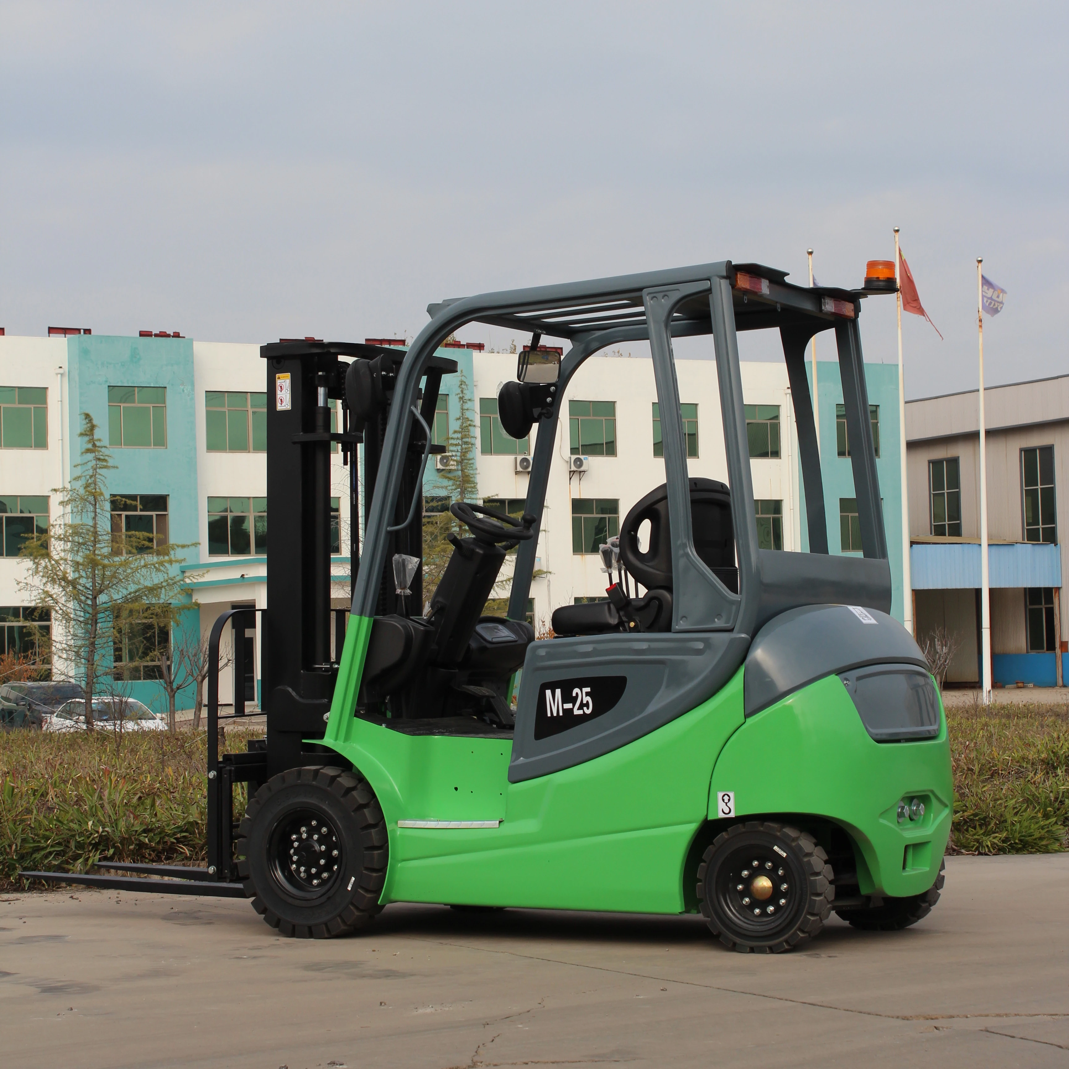 Environment Friendly All-Terrain Electric Forklift 2.5Ton Mini Customized Portable Warehouse Electric Forklift