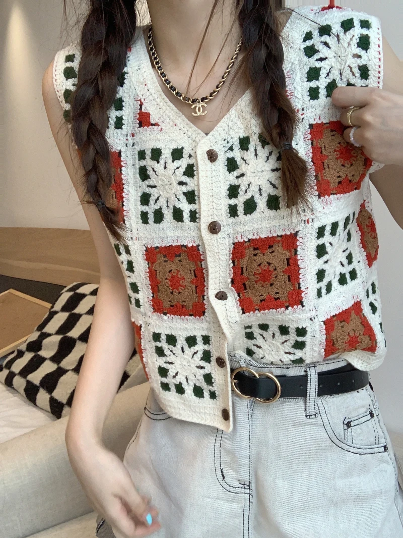 Granny Square Crochet Top Sleeveless V-Neck Button Front Tank Top Blouse Cardigan Women Summer Fairycore Cottagecore Outfit