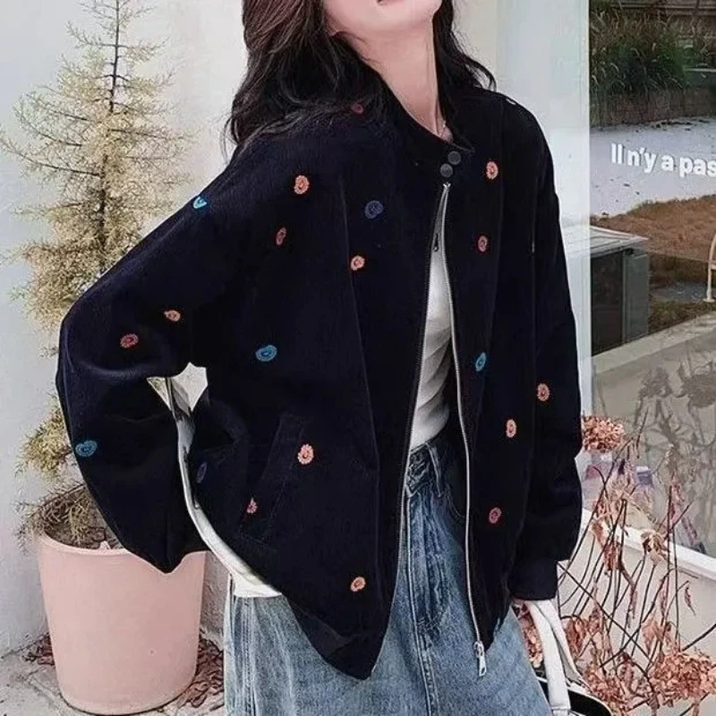 

Женская куртка на молнии в горошек с вышивкой, повседневная свободная посадка, весенне-осенний уличный стиль с красочными сшитыми деталями