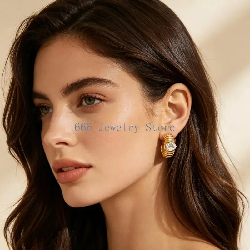 F2TD Outer Ear Clip-On Ear Cuff Earrings, No Piercing Jewelry Pair for Daily Looks, Casual Outings and Easy Commutes