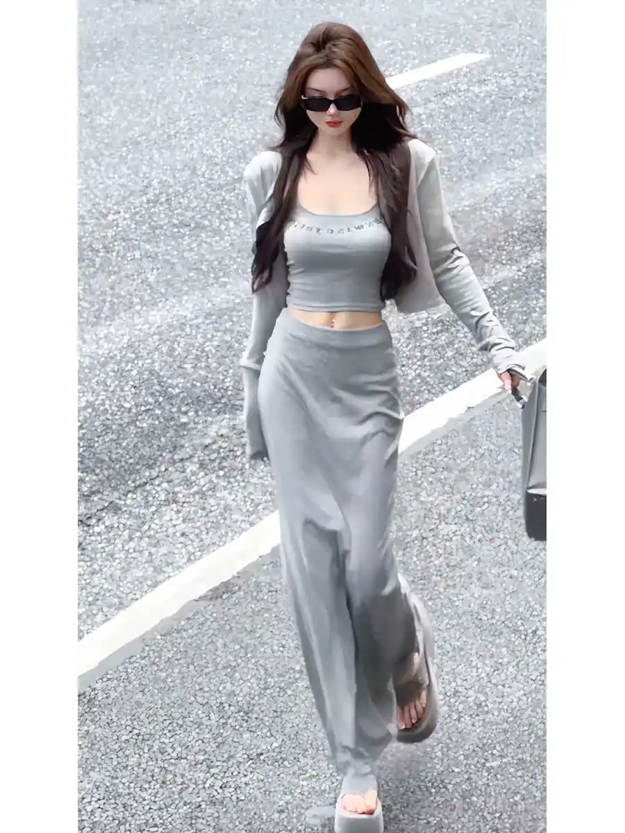 

Chic Autumnal Three-Piece Set Women's Long Sleeve Open Cardigan Strap Vest And Halter Skirt Cold Tone Elegant Style Fashionable