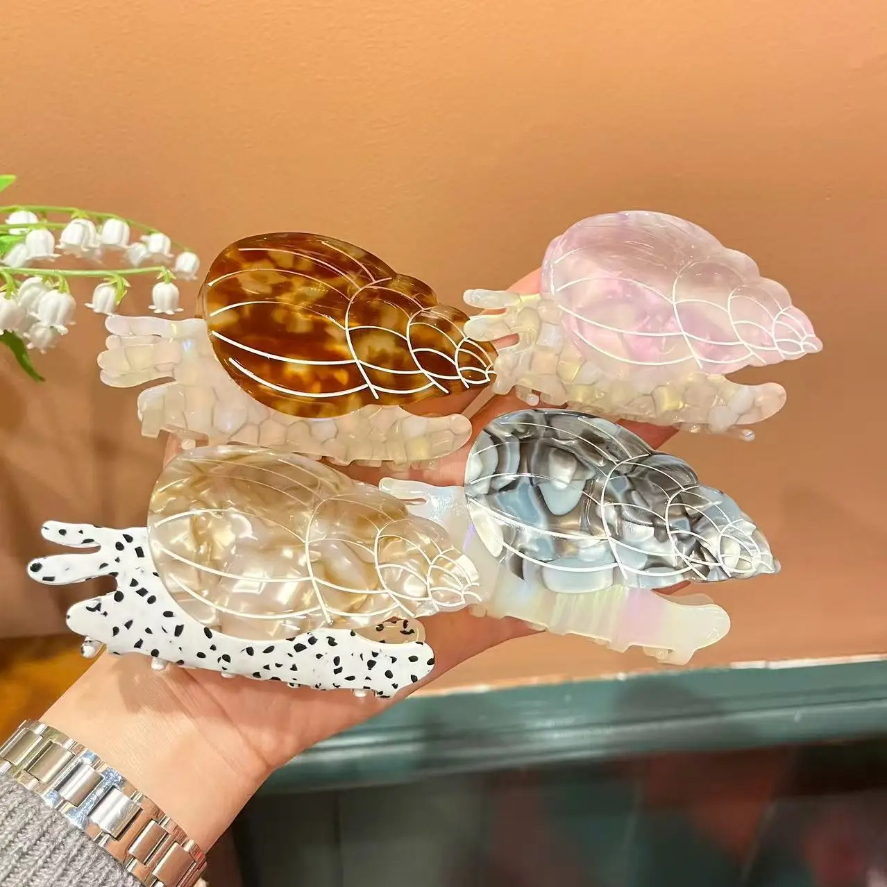 

New Ocean Seashell Acetate Hair Clip for Women Ponytail Holder Hair Claw Grip