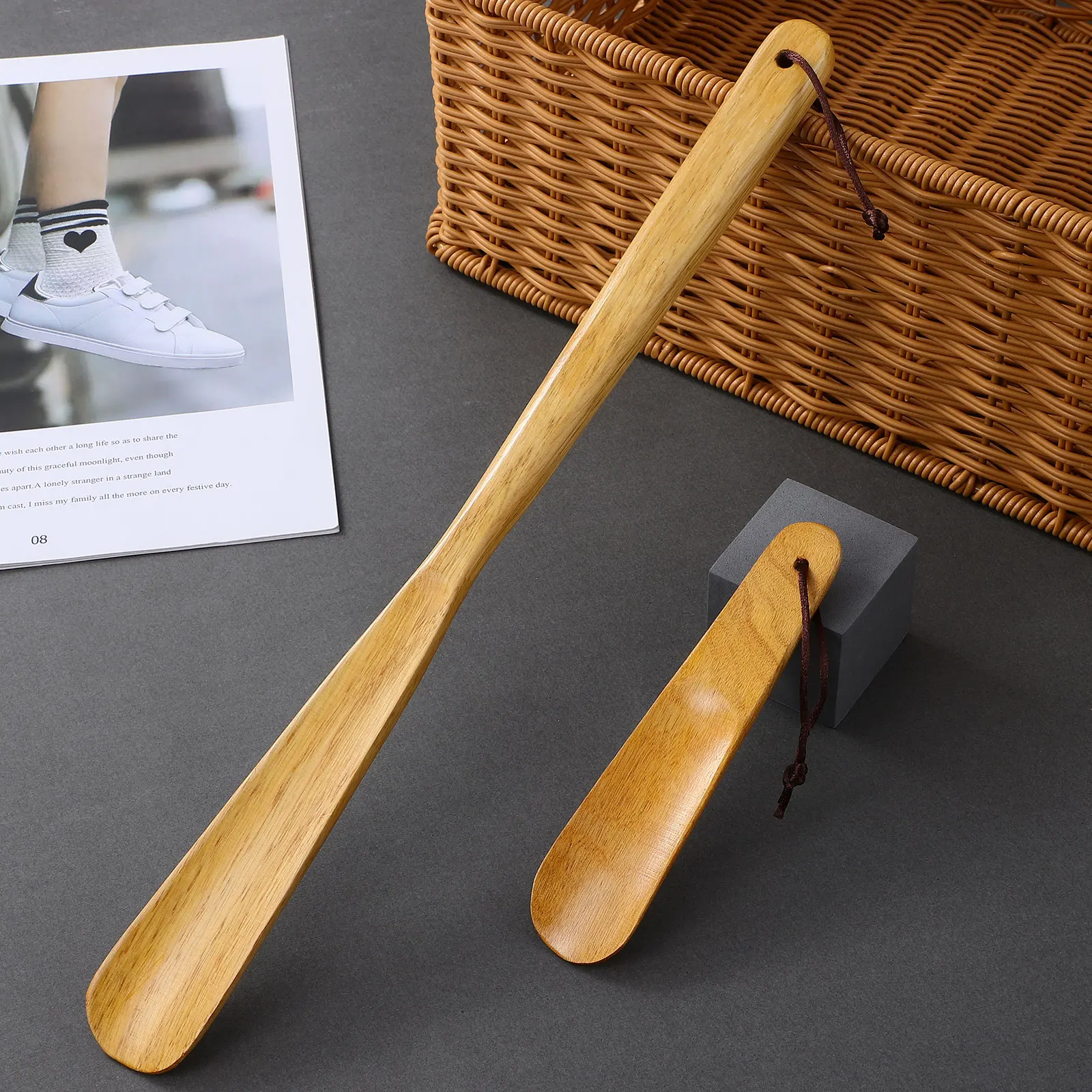 

2 Pcs Horn Shoe Horn For Seniors 40cm Long 16cm Short Yellow Handle Protector for Men Women Seniors Kids Boots Shoes