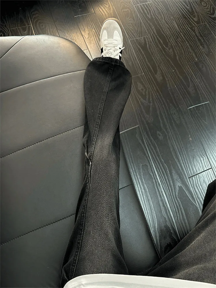 

Black Slanted Cut Knife Jeans Men's High Street Vibe Rivet Workwear Pants CleanFit Straight Leg Micro Flared Pants