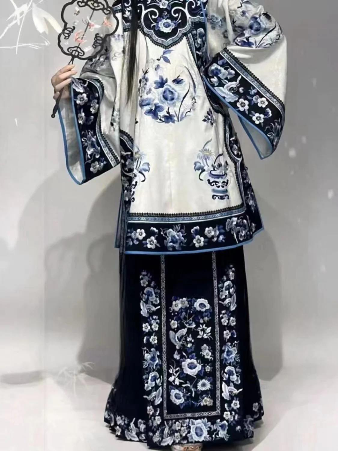 Chinese traditional Hanfu New Chinese Style, Ancient Chinese Costume, Women's Black Horse Face Skirt Top, Printed Embroidery Set