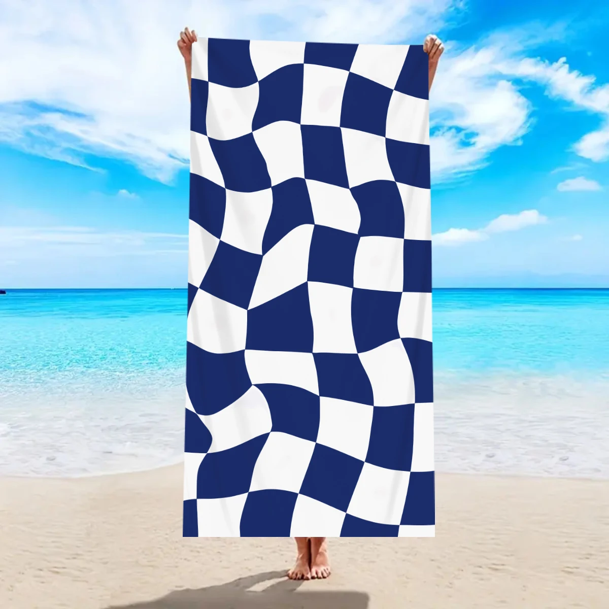 1pc Fashionable Checkered Beach Towel – Quick-Dry & Absorbent, Ideal for Swimming & Beach, Available in Multiple Colors