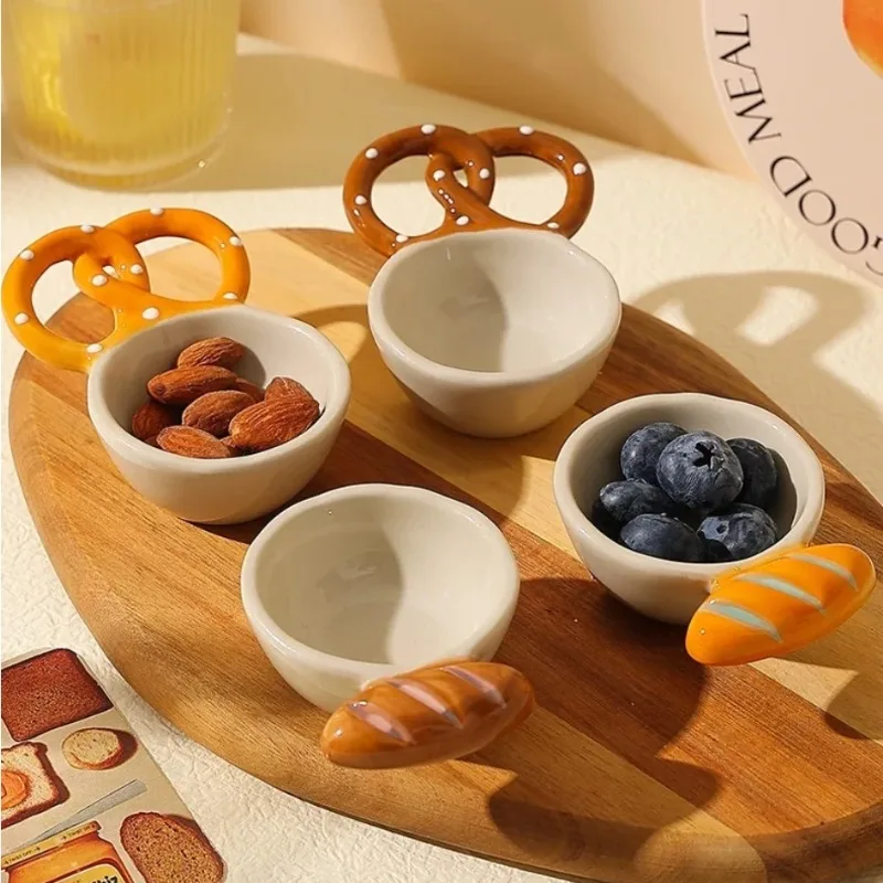 

Creative Cartoon Bread Handle Ceramic Dish Cute Snack Small Dish Hot Pot Dipping Bowl Seasoning Soy Sauce Vinegar Dishes
