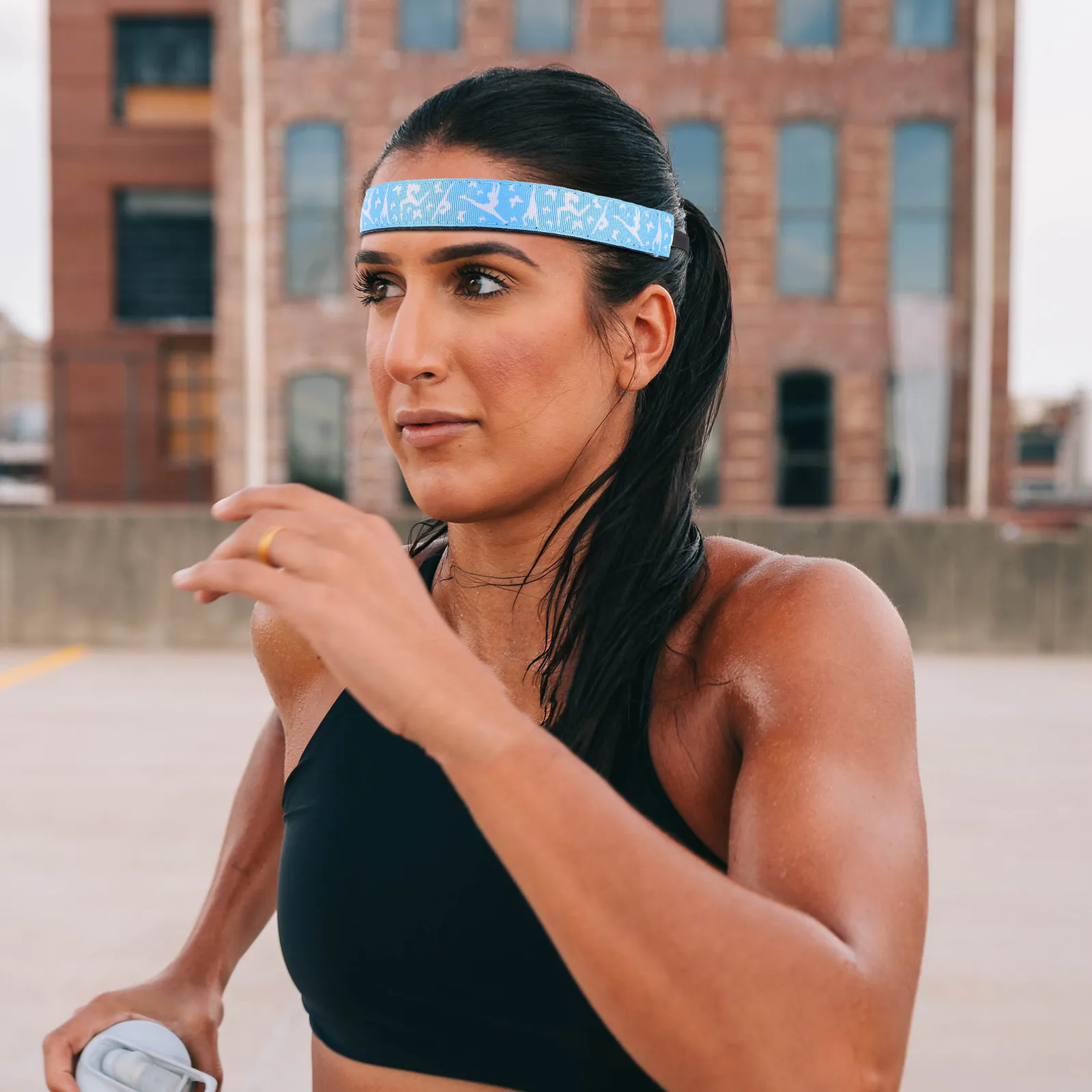 

4 шт. танцевальные повязки на голову с градиентным цветом, эластичные, впитывающие пот, нескользящие, растягивающиеся, спортивные повязки для волос для женщин