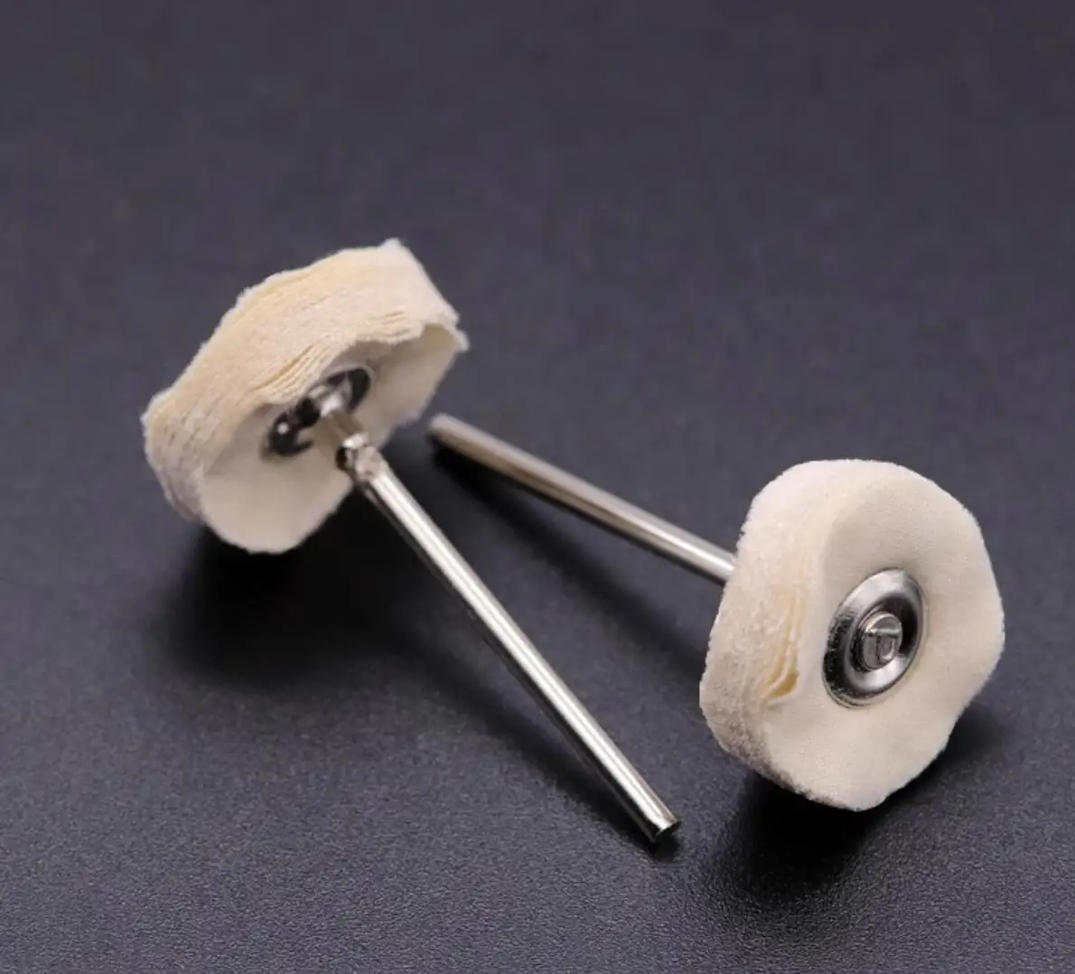 แปรงขัดผ้าสีเหลืองและสีขาว 100 ชิ้น ขนาด 6x22 มม. แบบหมุน สำหรับขัดเงาและขัดผิว ใช้กับเครื่อง Dremel