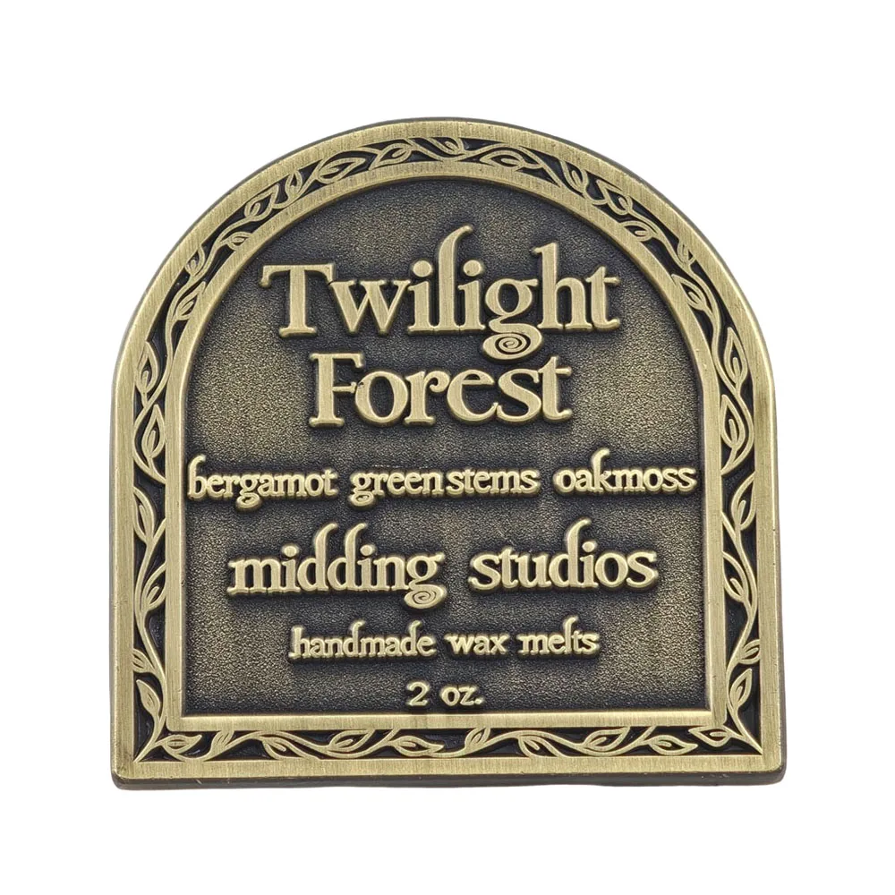 Vintage Twilight Forest Label Brosche Midding Studios Metall-Abzeichen Bergamot Oakmoss Emaille-Pin Ästhetisches Schmuckzubehör Geschenk – Detail 5