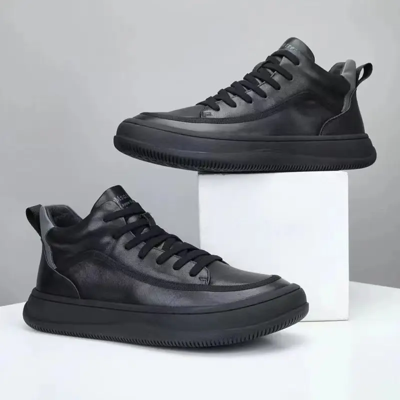 Zapatillas de correr de cuero genuino para hombre, zapatos casuales para caminar, botas de nieve cálidas de felpa interior, moda británica de lujo