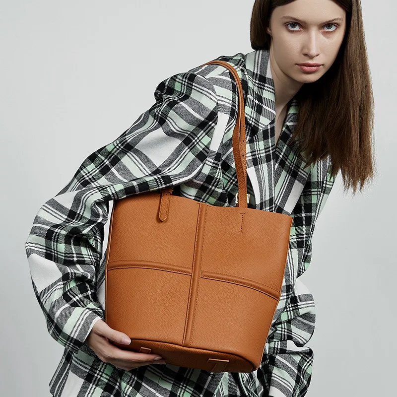Neue trendige Damen-Eimer-Tragetasche aus echtem Leder, Set mit Tasche 2025, Luxus-Designer-Shopping, vielseitige Umhängetasche, Handtaschen, Schultertasche