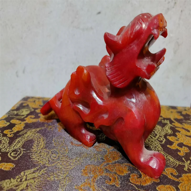 Chinese Hand carved jade beasts red Jade Pixiu Statu