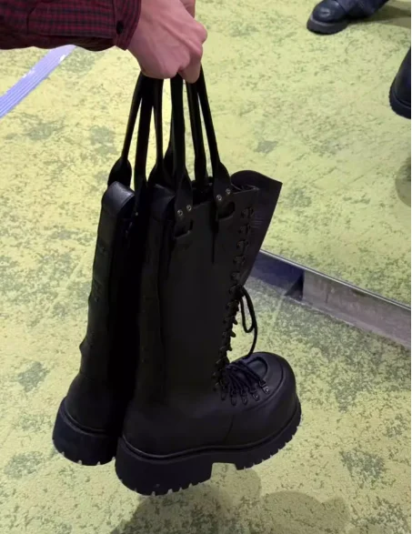Black Handheld Round Toe Platform Knee-High Women Or Men Motorcycle Boots Chunky Middle Heels Lace Up Design Large Size Shoes