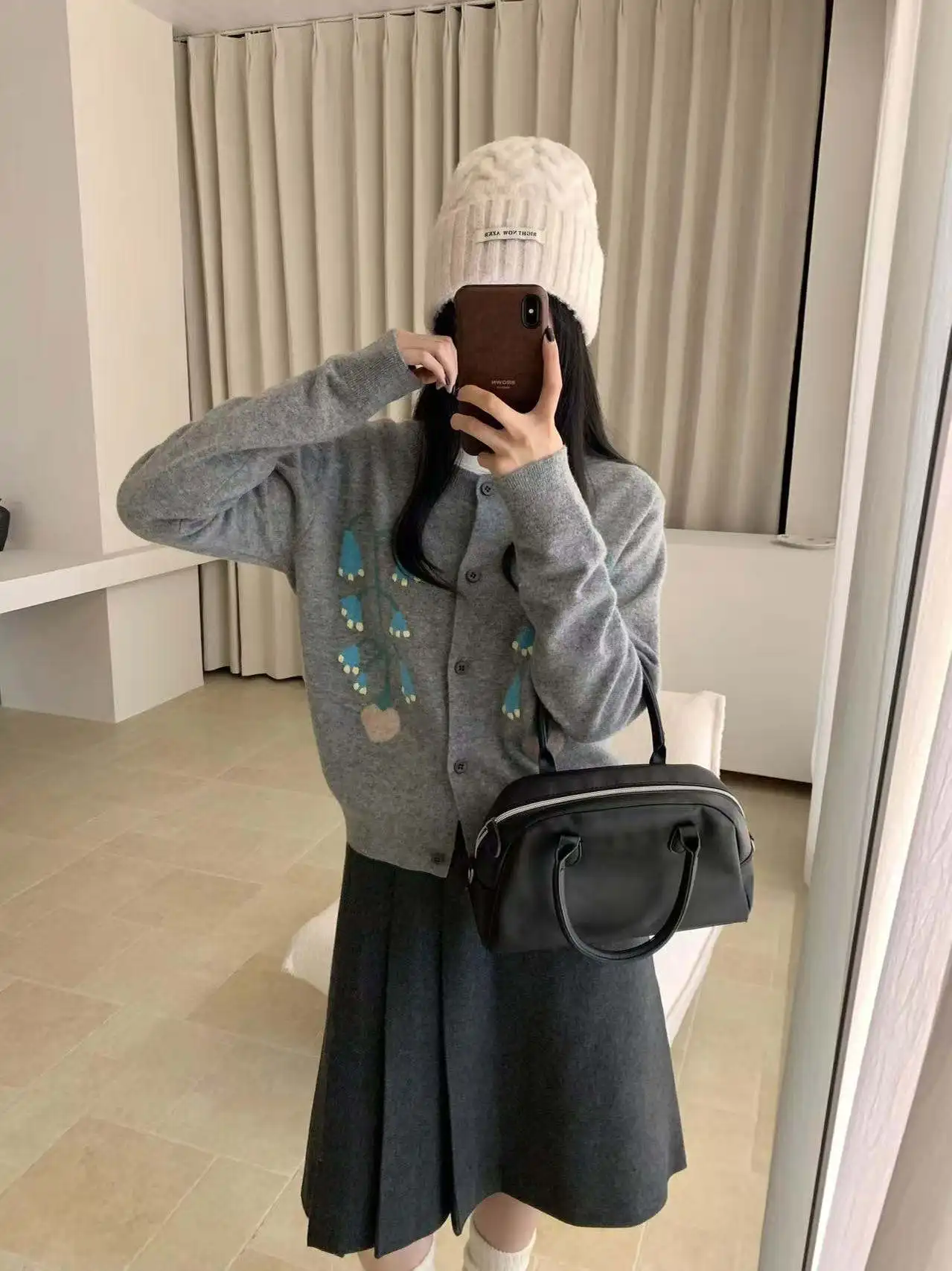 

Нежный простой вязаный свитер с круглым вырезом и вышивкой колокольчиков, повседневный кардиган с длинными рукавами, стандартный крой, женский топ