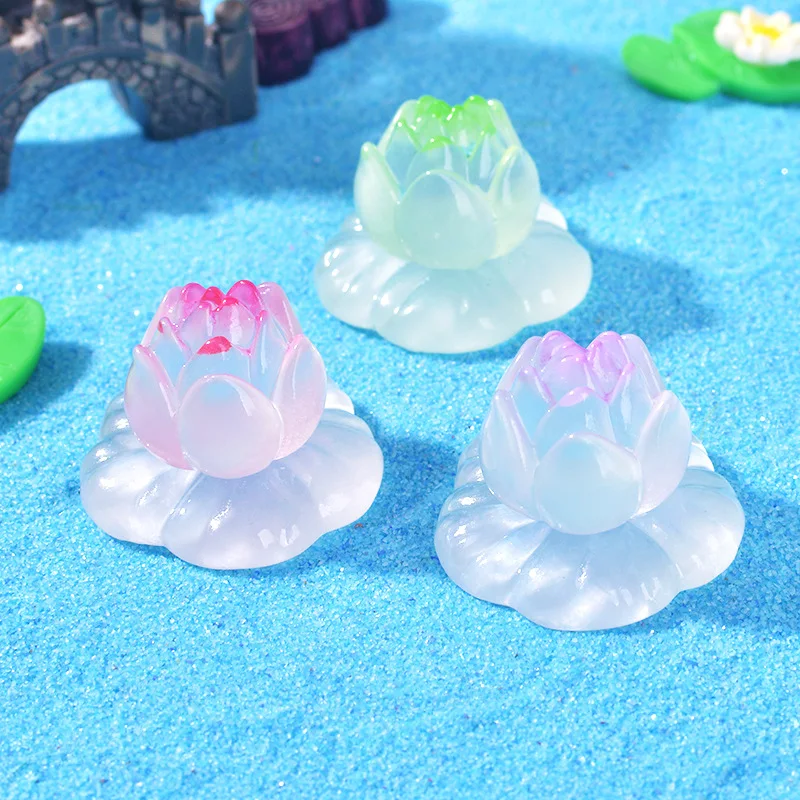 

6pcs Miniature Glow in Dark Lotus Statues Resin Decor Micro Landscape Garden Ornaments Small Lotuses Desk Office Accessories