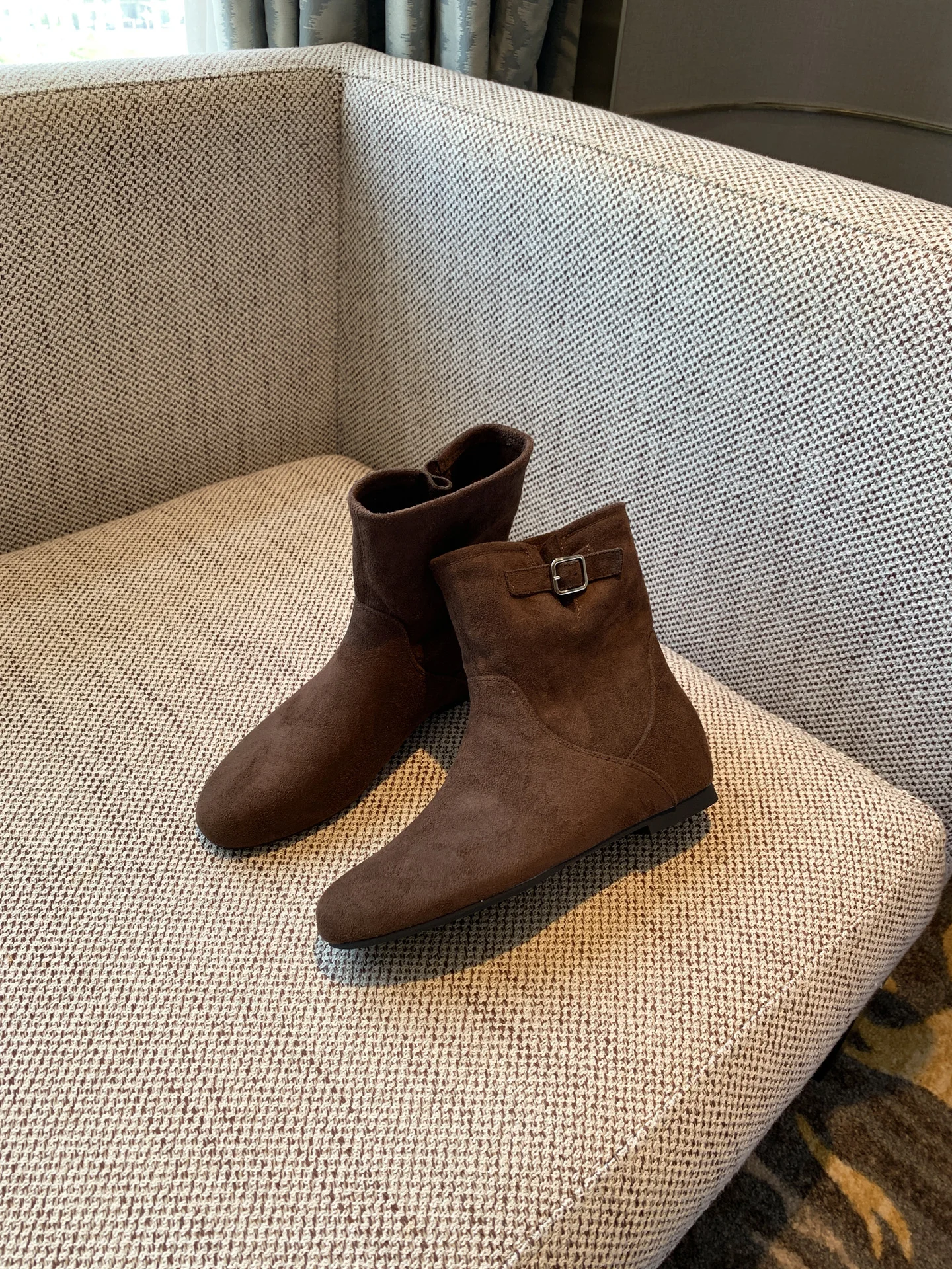 stivali-ort-retro-versatili-da-donna-autunno-2025-faion-belt-dettaglio-bot-piatto-stivaletti-sottili-con-superficie-in-velluto-per-giovani-donne